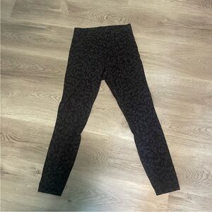 Lululemon Athletica Black and Grey Print Leggings